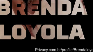 Vídeos da Brenda Loyola (@bre_loyola) do Instagram pelada
