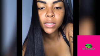 Samela novinha gostosa mostrando os peitos