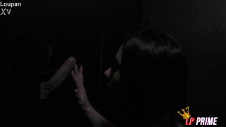 Luiza Marcato mamando e sendo fodida no Glory Hole