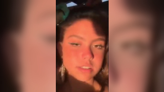 Bruna Carvalho atriz gostosinha pagou peitinho no Stories do Instagram