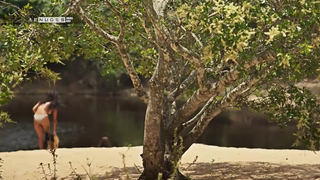 Alanis Guillen atriz da novela "Pantanal " peladinha