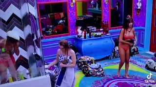 Thais Braz do bbb21 raspando a ppk