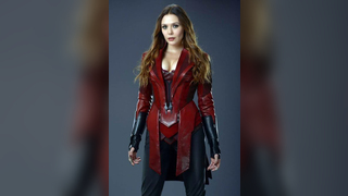 Elizabeth Olsen peladinha