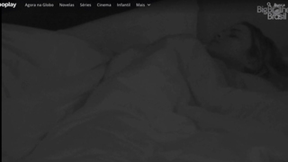 Gabi Martins se masturbando no bbb20