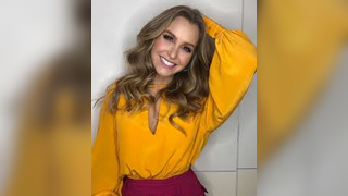 Carla Diaz acabou mostrando demais sem calcinha no bbb21