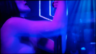 Fiorella Gelli Mattheis fazendo striptease
