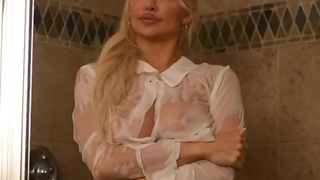 Loira gata..