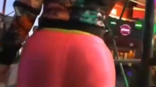 Calça colada