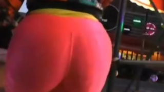 Calça colada