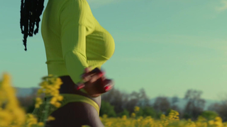 MEL ACTION PAINTING - YELLOW FIELDS