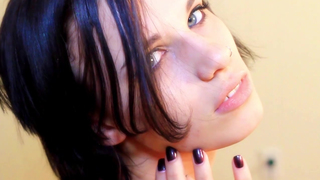 RoadieShow - ZoelieLynn - Bedroom Eyes