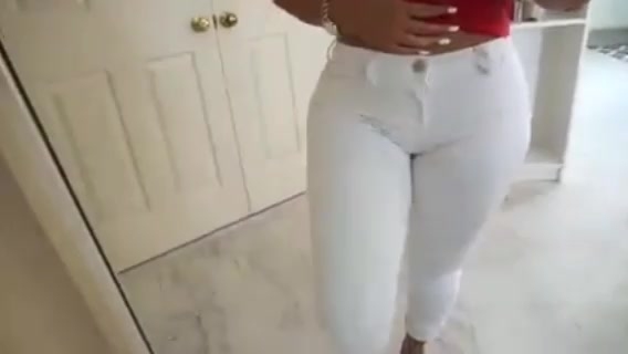 AMATEUR BRUNETTE BIG ASS BIG TITS #23933