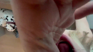 Itsmecat ? girl, horny