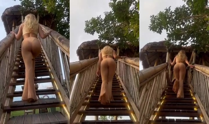 Sexy ass walking
