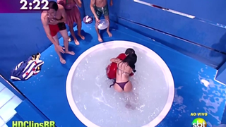 Fernanda Passos na banheira