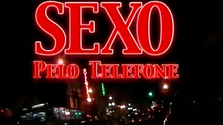 Safada faz anal pela primeira vez em porno antigo