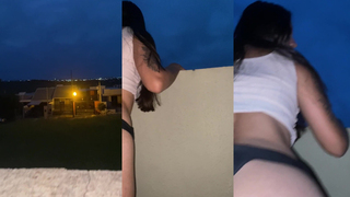 Procurando um vizinho pra se exibir