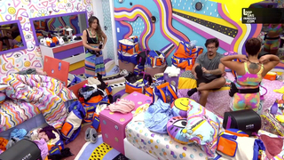 BBB 22 Maria pagando peitinho flagra videos gratis