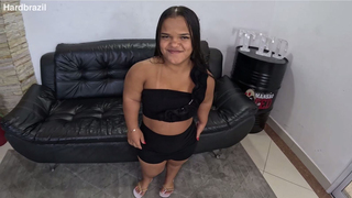 Baixinha Famozinha do Instagram no anal