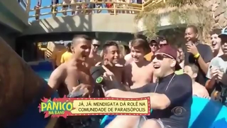 Aricia Silva, Dani Carmona, Fernanda Penido e Gaby Levinnt (Pânico na Onda)