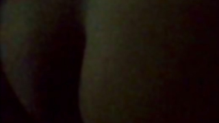 Vídeo amador de casal fodendo vaza