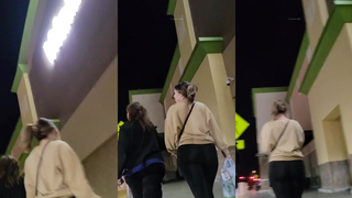 Flagrada por essa mulher enorme...????????