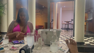 NAMORADA TROUXE SUA MELHOR AMIGA DE 19 ANOS E O SORTUDO COMEU AS DUAS E AINDA GOZOU N