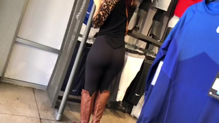 Bunda enorme! Latina! Um sonho de consumo