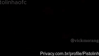 O anão e Vick Moranguinho