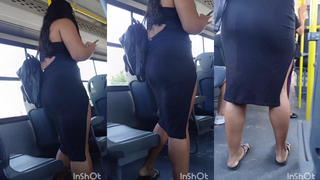Novinha rabuda de vestido flagrada no ônibus