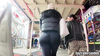 Latina gostosa com bunda grande