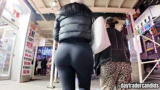 Latina gostosa com bunda grande