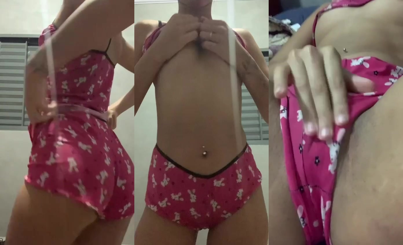 novinha se tocando em live