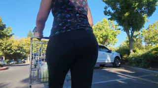 Olha que balançada de rabo