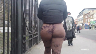 Peguei essa latina gostosa no gueto, ela deixou todo mundo olhando para seu BUMBUM GI