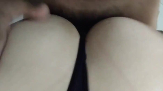 Marido se acaba na punheta vendo o macho de vdd fudendo sua esposa branquinha.