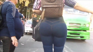 Caralho que rabo delicioso