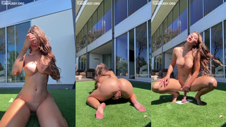 colombiana brinca com seu dildo