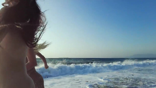 Nancy a alissa foxy beach fun