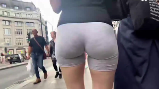 Essa balança a raba gostoso