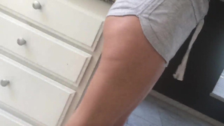 Tia Gostosa de shortinhos atolado