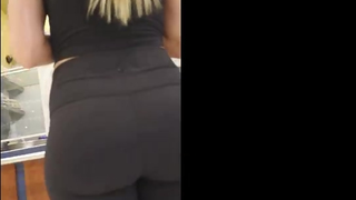 Loira de Legg com uma bunda deliciosa