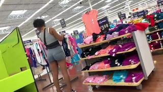 Vovó engolindo a calcinha ????