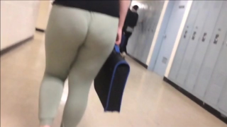 Nossa, que bunda solta e balançante!