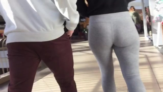 O marido sabia que eu estava filmando esse rabo gostoso