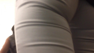 Calça Atolada no rabo da casada (2)
