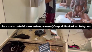 Laura Keller dando pra 2