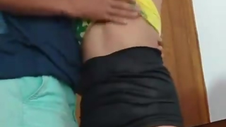 Prima deixando esfregara rola na buceta