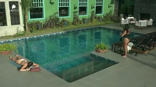 Moranguinho e Petala aproveitam a tarde tranquila na piscina ????????_♀️☺️ - A Fazenda 15
