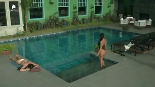 Moranguinho e Petala aproveitam a tarde tranquila na piscina ????????_???? - A Fazenda 15